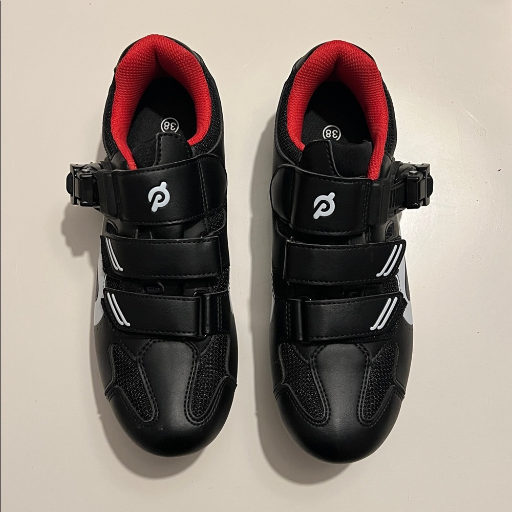 Peloton black Cycling Shoes Size 38 bike strap up